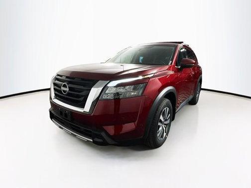 2025 Nissan Pathfinder SL 4WD