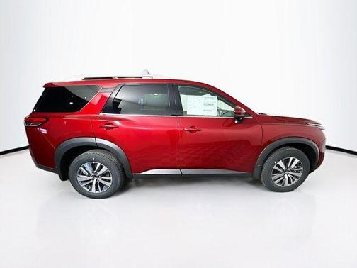 2025 Nissan Pathfinder SL 4WD