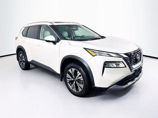 Pearl White Tricoat 2023 Nissan Rogue SV
