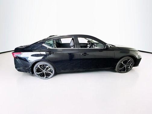 2025 Nissan Altima SR FWD