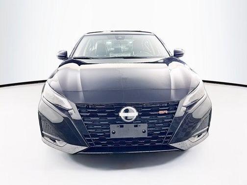 Super Black 2026 Nissan Altima SR AWD