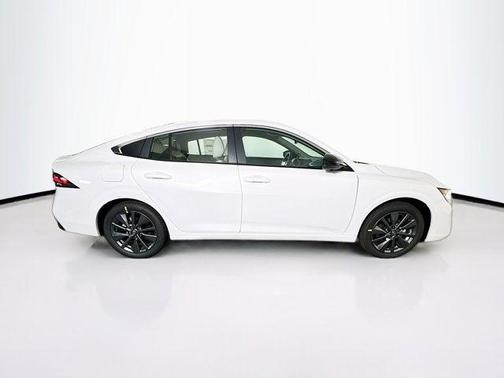 Aspen White Tricoat 2026 Nissan Sentra SL