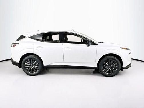 Everest White Pearl Tricoat 2026 Nissan Murano SL