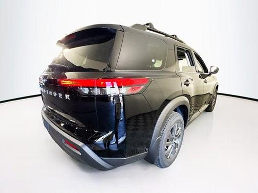 2025 Nissan Pathfinder SV 4WD