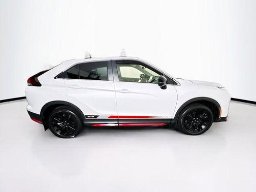 2023 Mitsubishi Eclipse Cross LE
