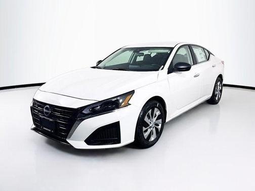 2025 Nissan Altima S FWD