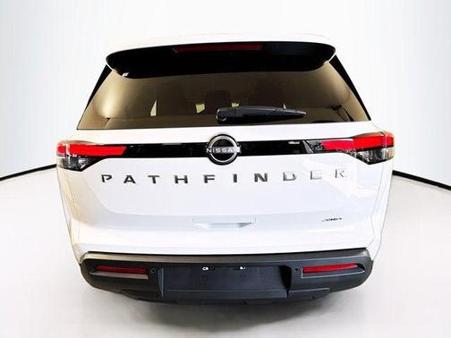 2025 Nissan Pathfinder S 4WD