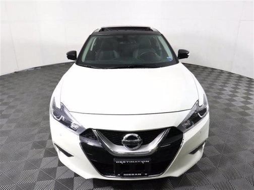 Pearl White 2017 Nissan Maxima 3.5 Platinum