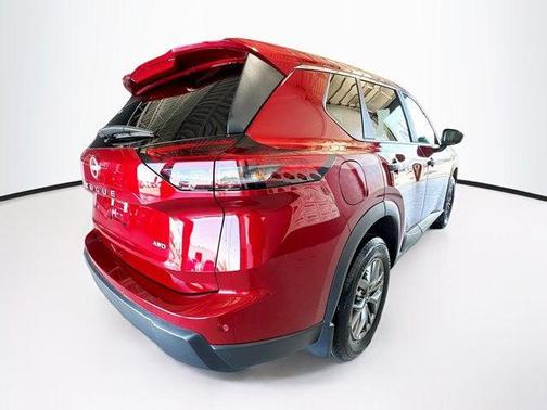 2025 Nissan Rogue S