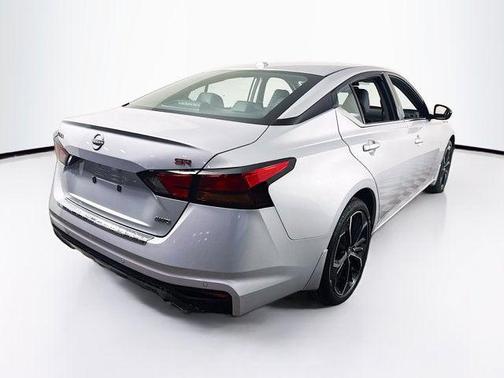 2023 Nissan Altima SR Intelligent AWD