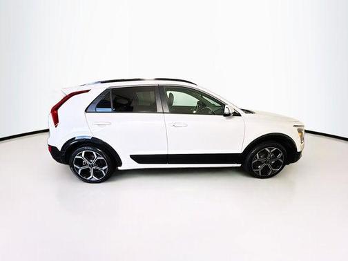 2023 Kia Niro Touring