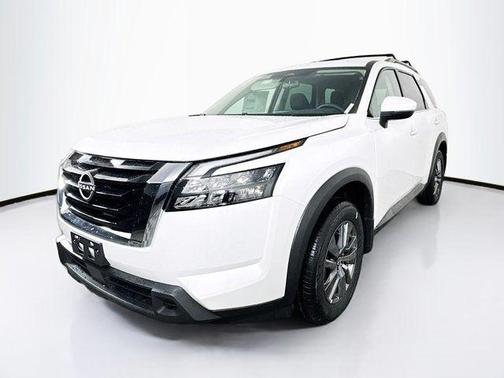 2025 Nissan Pathfinder SV 4WD