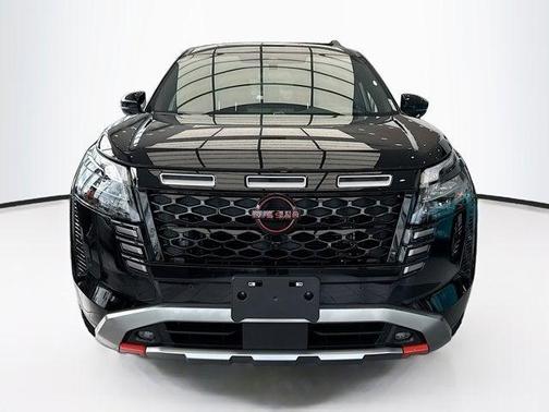 Super Black 2026 Nissan Pathfinder Rock Creek