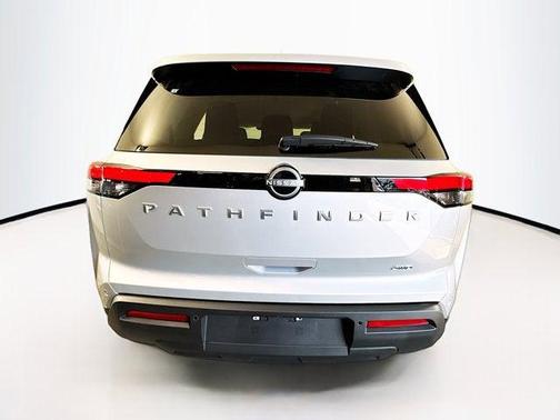 2025 Nissan Pathfinder S 4WD