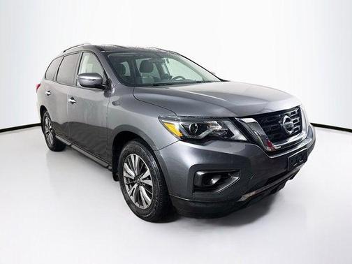 2019 Nissan Pathfinder S