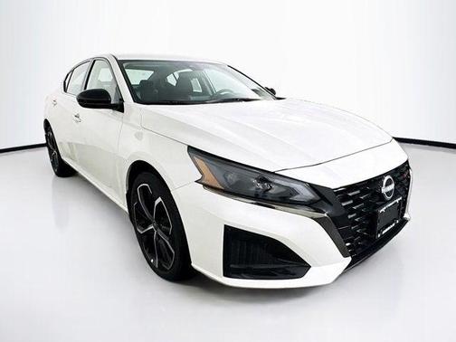 2025 Nissan Altima SR AWD