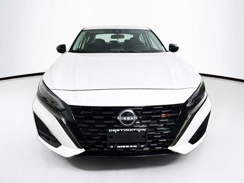 2025 Nissan Altima SR AWD