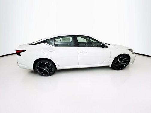 2025 Nissan Altima SR AWD