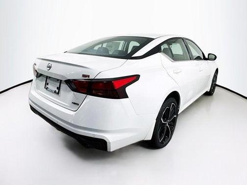 2025 Nissan Altima SR AWD