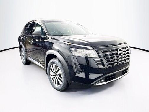 Super Black 2026 Nissan Pathfinder SL