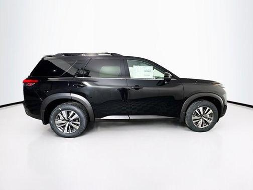 Super Black 2026 Nissan Pathfinder SL