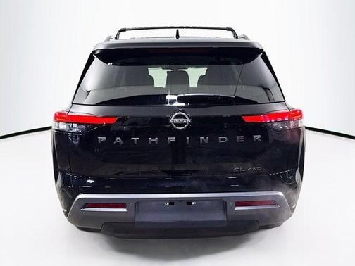 Super Black 2026 Nissan Pathfinder SL