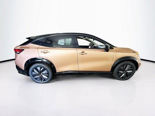 2025 Nissan ARIYA PLATINUM+
