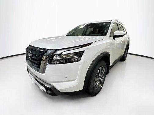 2025 Nissan Pathfinder SL 4WD