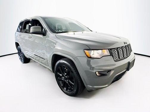2021 Jeep Grand Cherokee Laredo