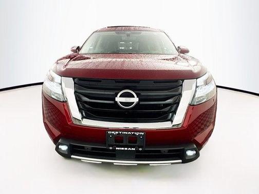 2024 Nissan Pathfinder Platinum 4WD