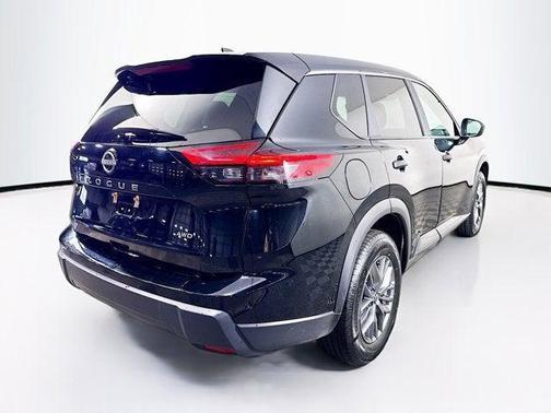 Super Black 2024 Nissan Rogue S