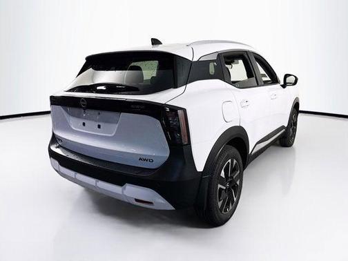 Fresh Powder 2026 Nissan Kicks SV