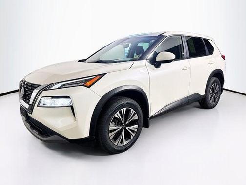Pearl White Tricoat 2023 Nissan Rogue SV