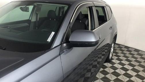Photo 4 of 35 of 2018 Volkswagen Atlas 3.6L Launch Edition