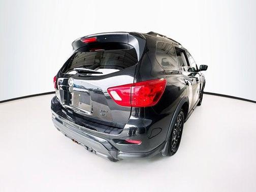 2020 Nissan Pathfinder SL 4WD