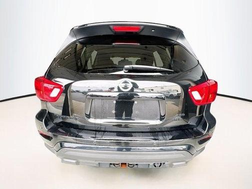 2020 Nissan Pathfinder SL 4WD
