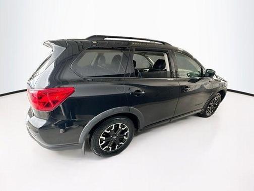 2020 Nissan Pathfinder SL 4WD