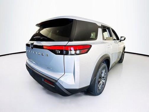 2025 Nissan Pathfinder S 4WD