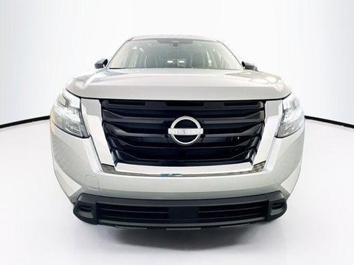 2025 Nissan Pathfinder S 4WD