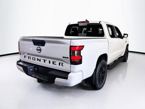 Glacier White 2026 Nissan Frontier SV