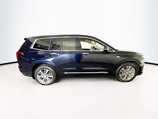 2022 Cadillac XT6 Premium Luxury AWD