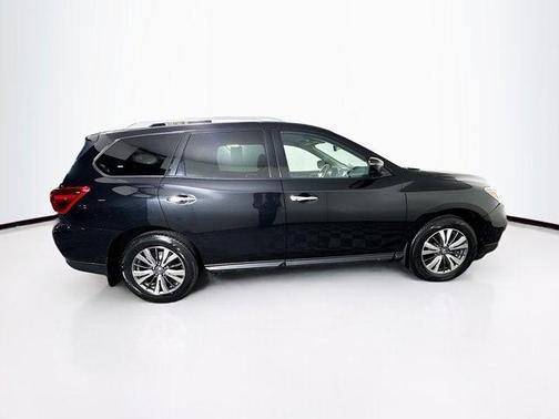 Magnetic Black Pearl 2020 Nissan Pathfinder SV 4WD