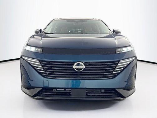 Aurora Blue Pearl Metallic/Super Black 2026 Nissan Murano Platinum