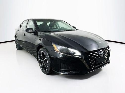 2025 Nissan Altima SR AWD