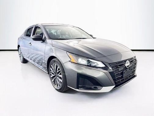 Gun Metallic 2026 Nissan Altima SV FWD