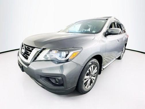 2019 Nissan Pathfinder SV