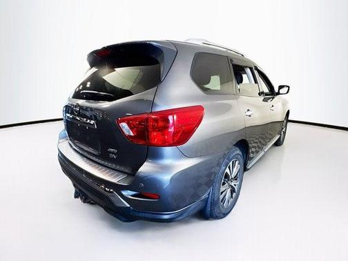 2019 Nissan Pathfinder SV