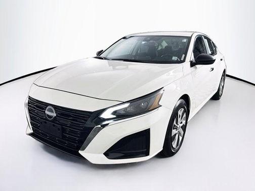 2025 Nissan Altima S FWD