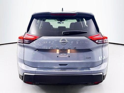 Boulder Gray Pearl 2026 Nissan Rogue SV