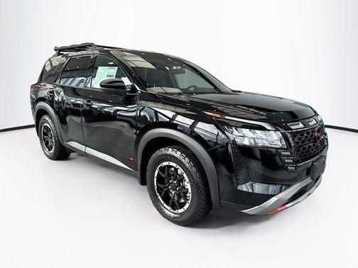 Super Black 2026 Nissan Pathfinder Rock Creek